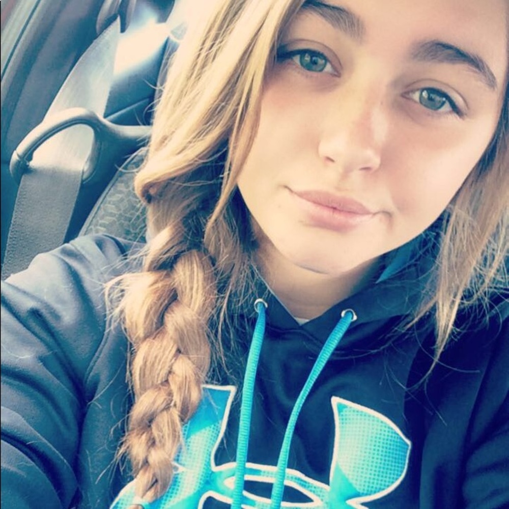 Meet your Posher, Brooke